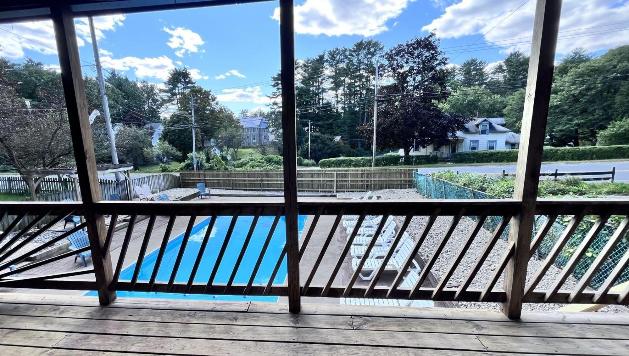 Motel Luzerne Lake Luzerne Dış mekan fotoğraf