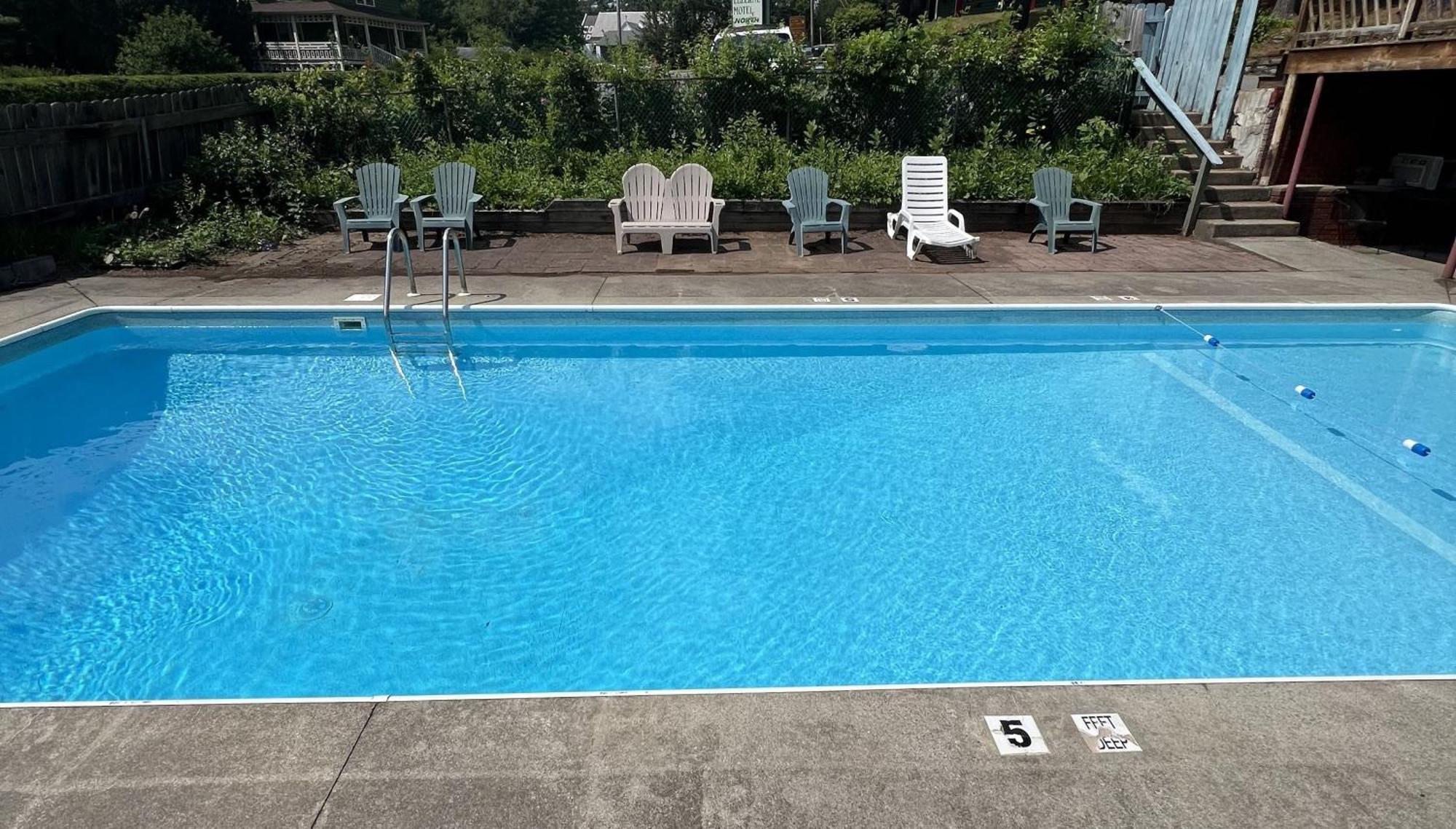 Motel Luzerne Lake Luzerne Dış mekan fotoğraf