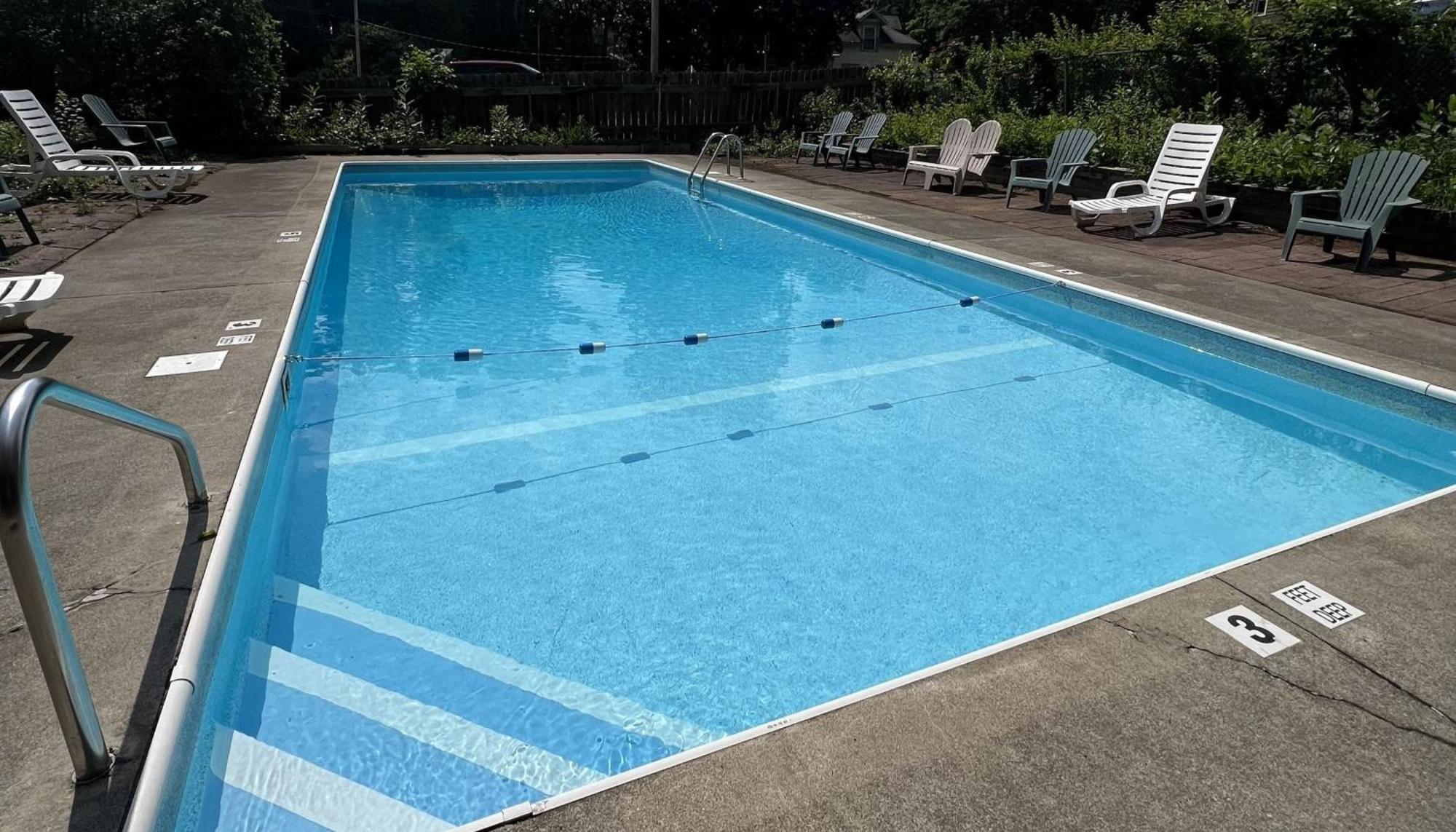 Motel Luzerne Lake Luzerne Dış mekan fotoğraf
